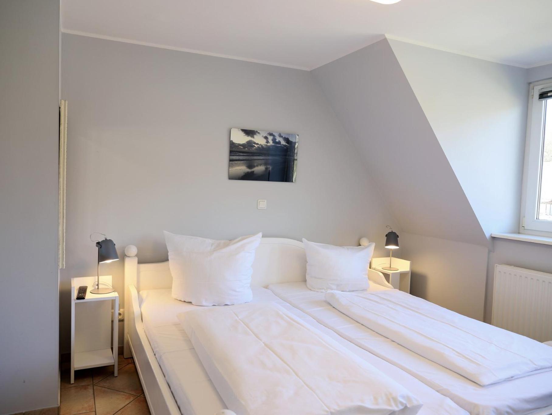 Geschmackvoll Eingerichtete Ferienwohnung Fuer 2 Personen, Verspricht Entspannung Pur. 韦斯特兰 外观 照片